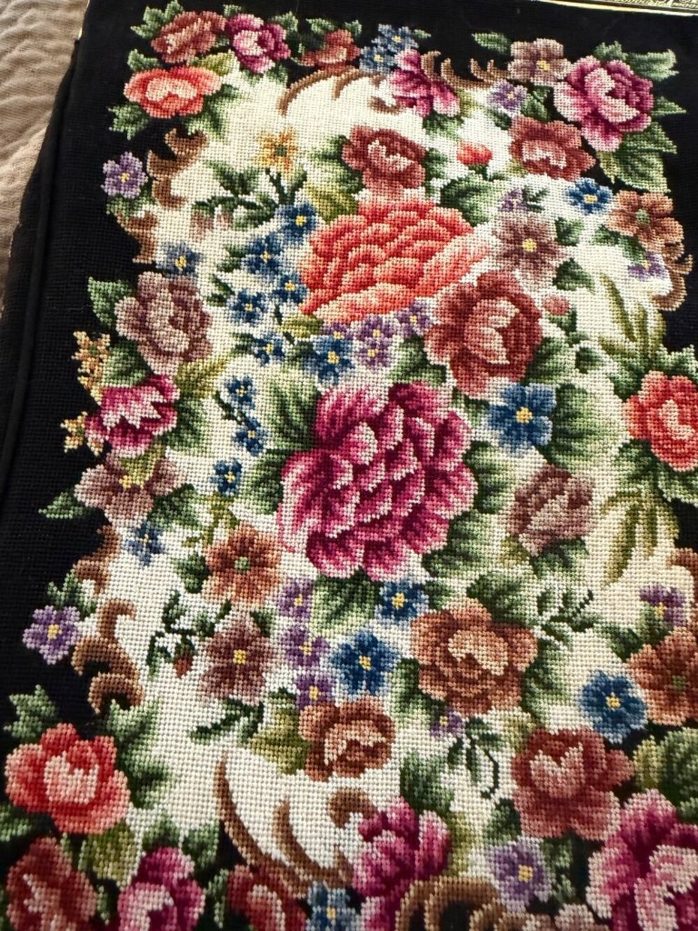 Vintage Womens Tapestry Needlepoint Clutch Purse Gold Tone Floral Cottage core - Picture 12 of 14